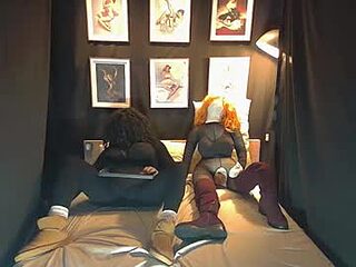 kinkypantyhoseman live webcam thumbnail