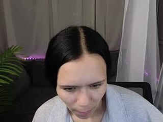 kira_bliss_ live webcam thumbnail