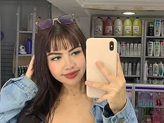 kira_ec live webcam thumbnail