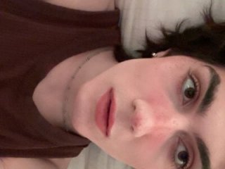kira_yoshika9e live webcam thumbnail