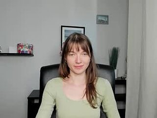 kirabliss28 live webcam thumbnail