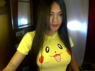 kissme_lickme69 live webcam thumbnail