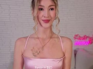 kissyourtessa live webcam thumbnail