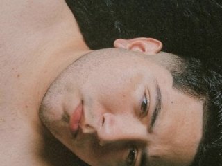 kit_hott live webcam thumbnail