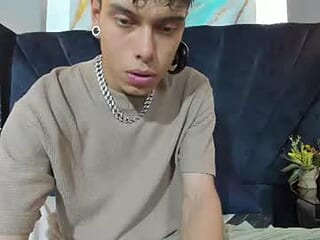 kiwi_eban live webcam thumbnail