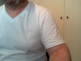 kiwiben45 live webcam thumbnail