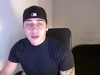 kiyo__ live webcam thumbnail