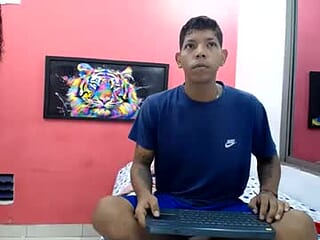 kloe_matias live webcam thumbnail