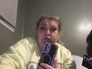kmarie1196 live webcam thumbnail