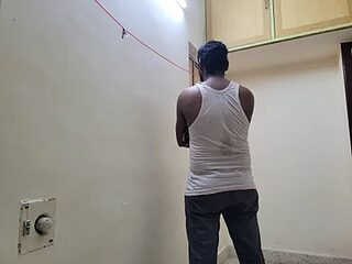 Kochiboy143 live webcam thumbnail