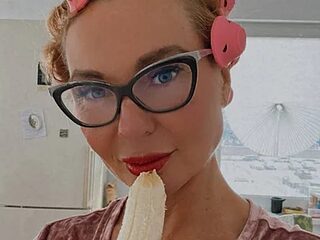 KRISTIN_666 live webcam thumbnail