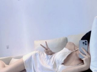 Krismil3 live webcam thumbnail