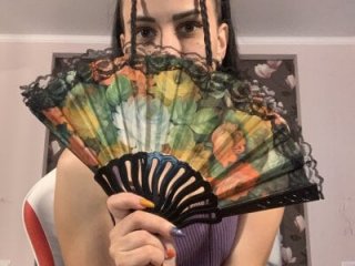 Kriss_brunette_5 live webcam thumbnail