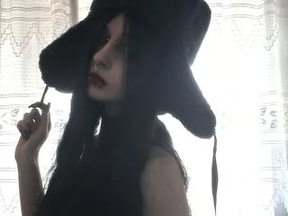 KrissyHiott live webcam thumbnail
