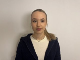 KristleKirst live webcam thumbnail