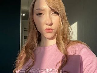 KristyStromain live webcam thumbnail