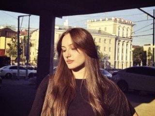 KrystaPeal live webcam thumbnail