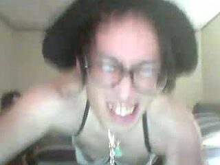 krystalizedkitsune live webcam thumbnail