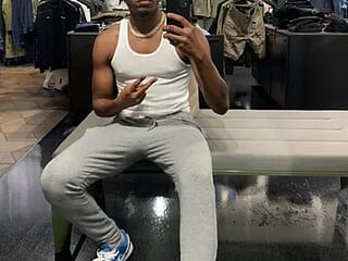 Kvngtyp live webcam thumbnail
