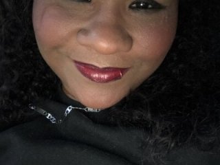 Kymy_marquez live webcam thumbnail