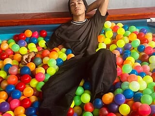 kyler_mcgregor live webcam thumbnail