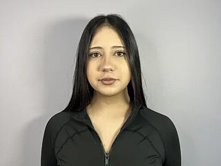 LachelleLeder live webcam thumbnail