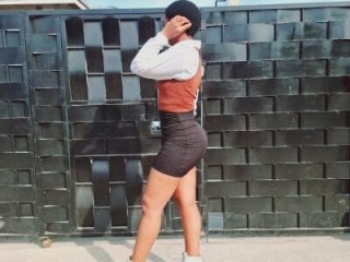 Lady-Amina live webcam thumbnail