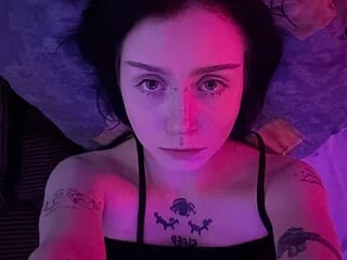 Lanaya_moon live webcam thumbnail