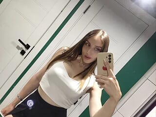 Lariina live webcam thumbnail