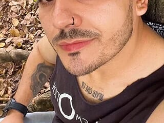 LatinBearX live webcam thumbnail