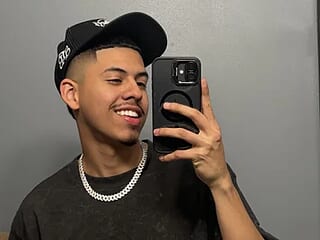 LatinHotxx2 live webcam thumbnail