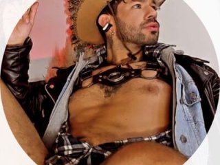 LatinMilk_ live webcam thumbnail