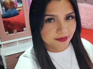 Laurys_sweethot live webcam thumbnail