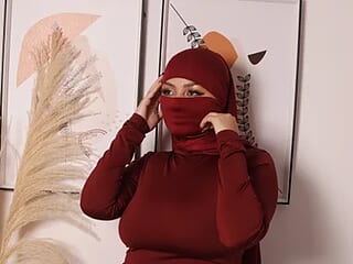 LaylaZhara live webcam thumbnail