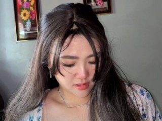 lady_fingertips live webcam thumbnail
