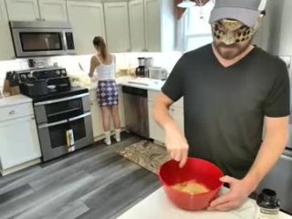 ladyandtheknight live webcam thumbnail