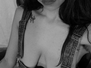 ladynemesis live webcam thumbnail