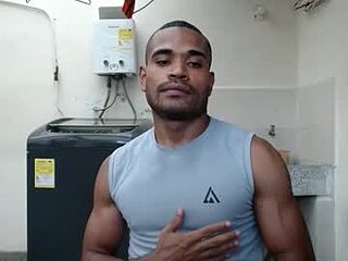 larenz_tate live webcam thumbnail