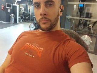 latin93_hot live webcam thumbnail