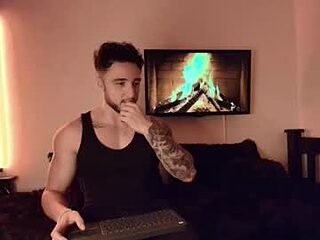 latinboyvip_ live webcam thumbnail