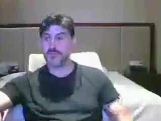 latinmaduro33 live webcam thumbnail