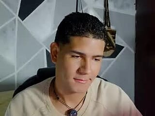 latinohotboy_ live webcam thumbnail