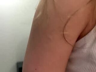 latrishawackerbarth live webcam thumbnail