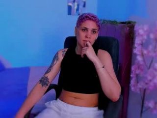 laura_r23 live webcam thumbnail