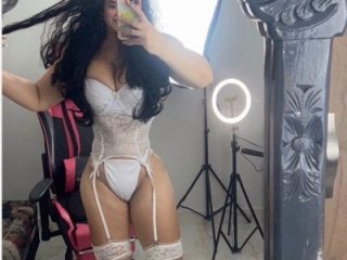 lauraslavenasty live webcam thumbnail