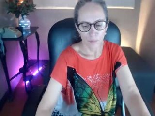 laurasofia45 live webcam thumbnail