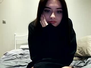laurkacute live webcam thumbnail