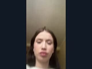 lavonehedrich live webcam thumbnail