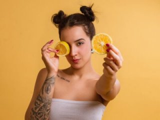 LeenaBrown live webcam thumbnail
