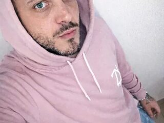 Legrandsinge20 live webcam thumbnail